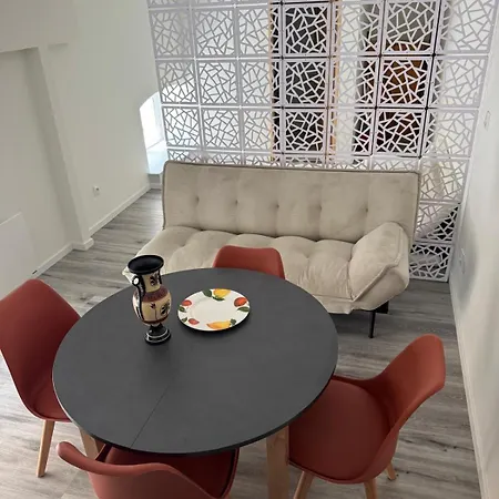T1 Bis, 33m2, Avec Cuisine, En Hyper Centre, Aix Les Bains